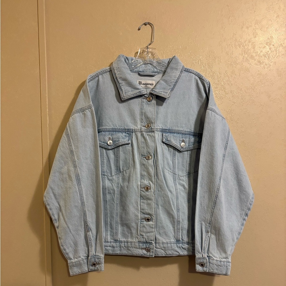 NWT women’s Denim Jacket sz L 12/14